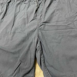 H&M Shorts dk gray Size large New without tag . Elastic waist Slant pockets